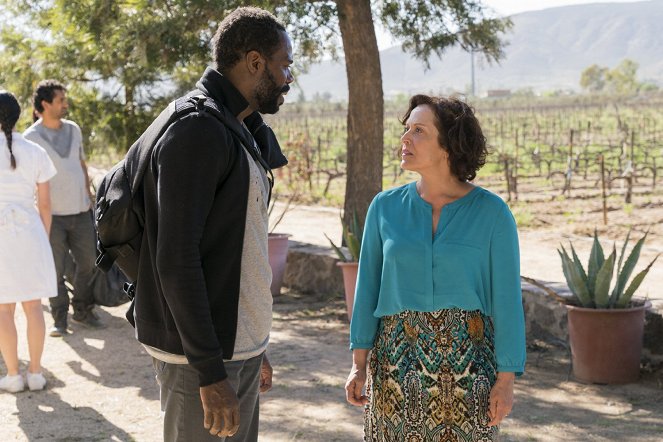 Fear the Walking Dead - Sicut Cervus - Filmfotók - Colman Domingo, Marlene Forte