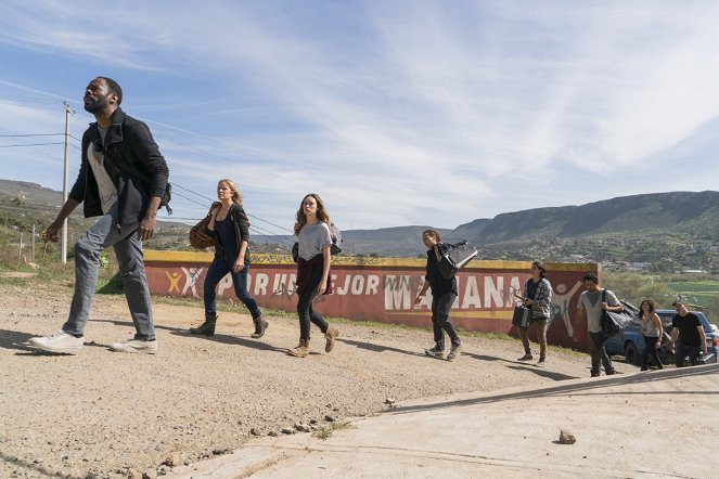 Fear the Walking Dead - Sicut Cervus - Z filmu - Colman Domingo, Kim Dickens, Alycia Debnam-Carey