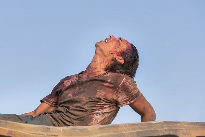 Fear The Walking Dead - Grotesque - Kuvat elokuvasta - Frank Dillane