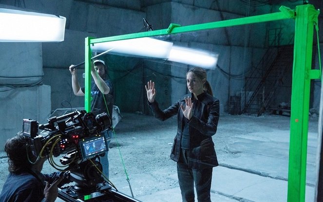 Divergent - Van de set - Shailene Woodley