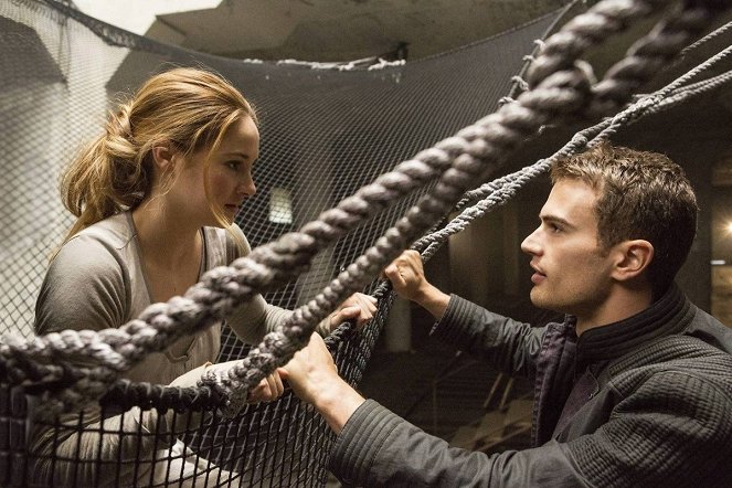 Niezgodna - Z realizacji - Shailene Woodley, Theo James