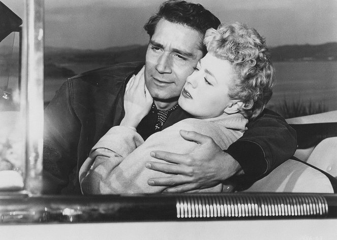 The Raging Tide - Photos - Richard Conte, Shelley Winters