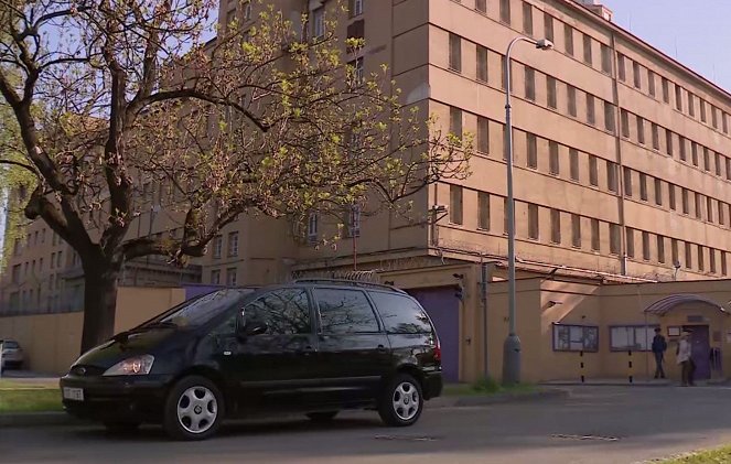 Ohnivé kura - Omyl, otec spokojenosti - Z filmu