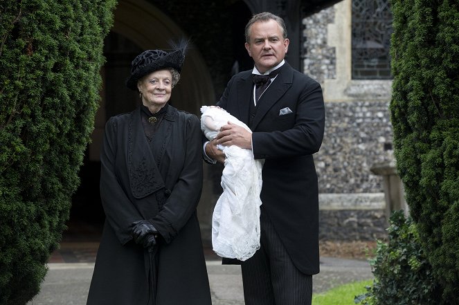 Downton Abbey - Season 3 - Veränderungen - Filmfotos - Maggie Smith, Hugh Bonneville