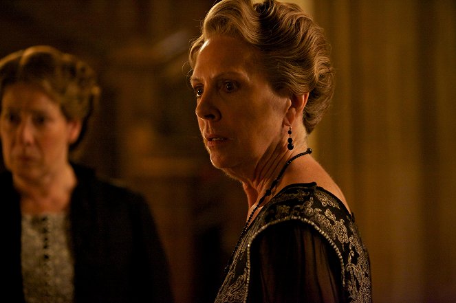 Downton Abbey - Season 3 - Veränderungen - Filmfotos - Penelope Wilton