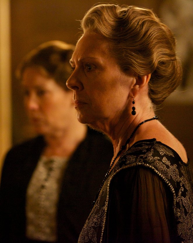 Downton Abbey - Season 3 - Veränderungen - Filmfotos - Penelope Wilton