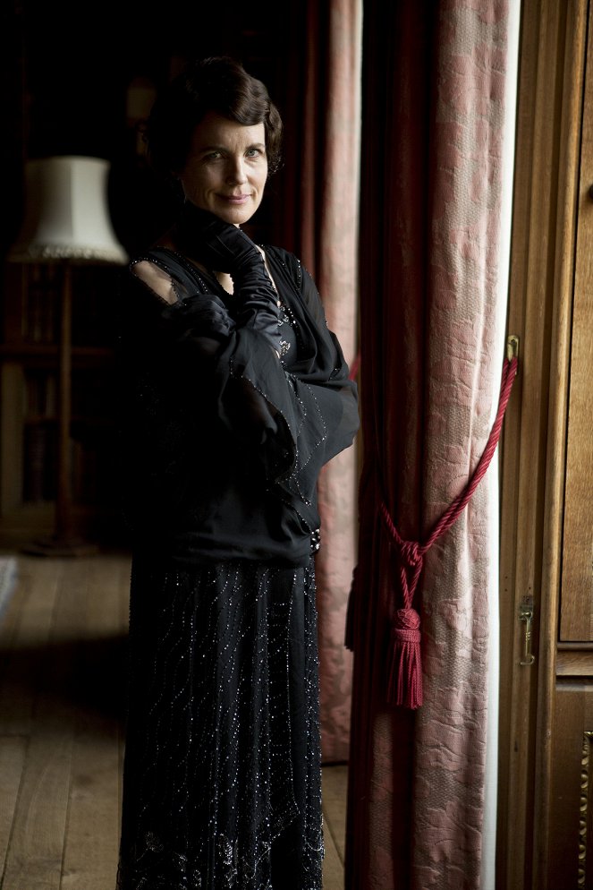 Downton Abbey - Season 3 - Episode 6 - Promokuvat - Elizabeth McGovern