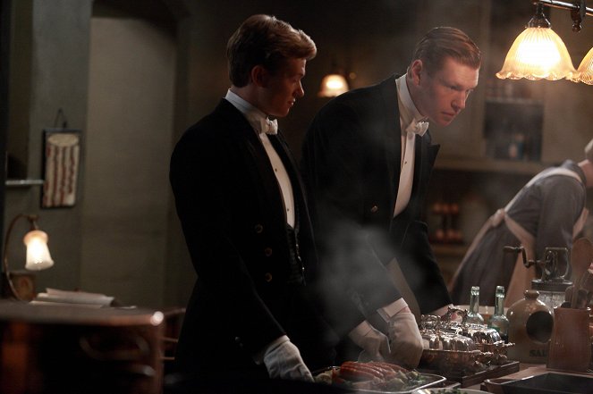 Downton Abbey - Season 3 - Flucht nach Downton - Filmfotos - Ed Speleers, Matt Milne