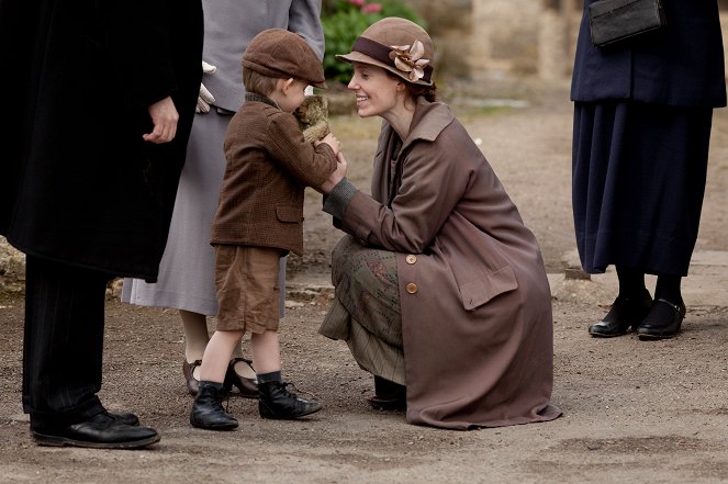 Downton Abbey - Season 3 - Flucht nach Downton - Filmfotos - Amy Nuttall