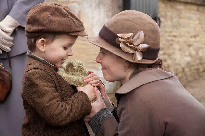 Downton Abbey - Season 3 - Episode 4 - Kuvat elokuvasta - Amy Nuttall