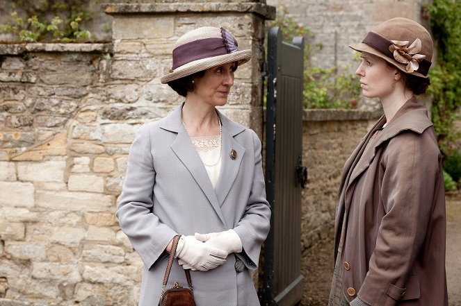 Downton Abbey - Episode 4 - Van film - Christine Mackie, Amy Nuttall