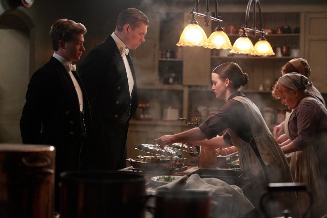 Downton Abbey - Season 3 - Episode 4 - Filmfotók - Ed Speleers, Matt Milne, Sophie McShera