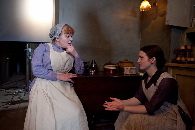 Downton Abbey - Flucht nach Downton - Dreharbeiten - Lesley Nicol, Sophie McShera