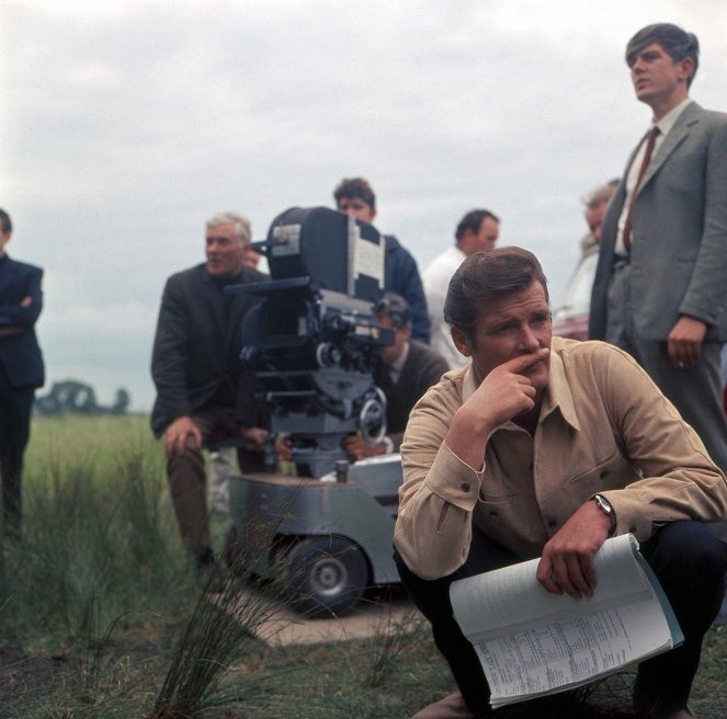 The Saint - Making of - Roger Moore