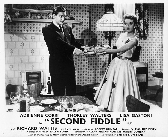Second Fiddle - Lobby Cards - Thorley Walters, Lisa Gastoni