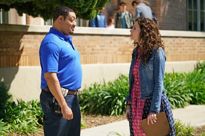 Speechless - P-I--PILOT - Photos - Cedric Yarbrough, Minnie Driver