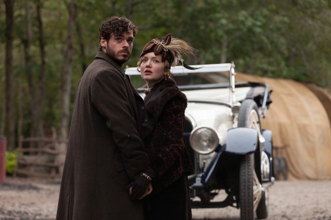 Lady Chatterley's Lover - Photos - Richard Madden, Holliday Grainger