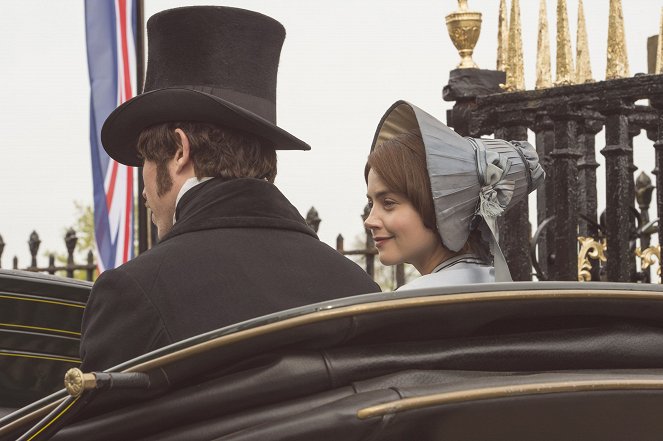 Kráľovná Viktória - Mladé Anglicko - Z filmu - Jenna Coleman