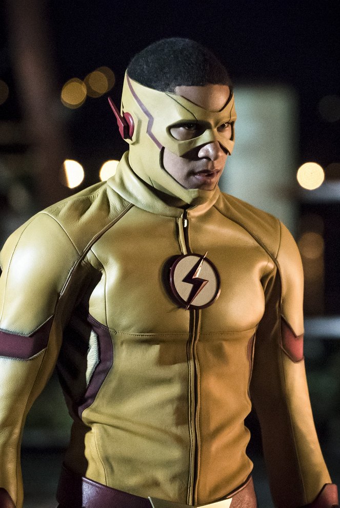 The Flash - Season 3 - Flashpoint - Photos - Keiynan Lonsdale