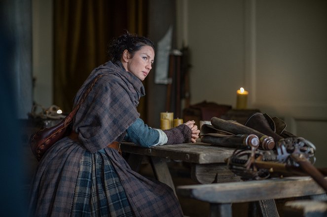 Outlander - Die Highland-Saga - Schmerz - Filmfotos - Caitríona Balfe