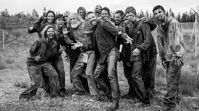 Z, mint zombi - Season 3 - No Mercy - Forgatási fotók - Russell Hodgkinson, Keith Allan