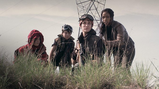 Z Nation - Sans Merci - Film - Natalie Jongjaroenlarp, Nat Zang, Kellita Smith