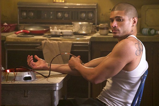 The Strain - First Born - Photos - Miguel Gomez