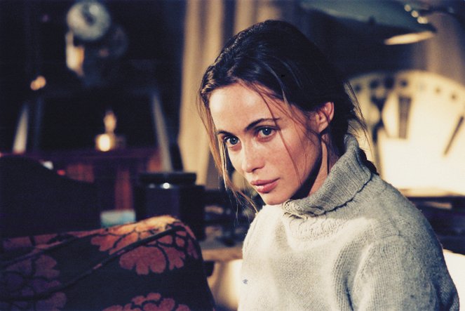 The Story of Marie and Julien - Photos - Emmanuelle Béart