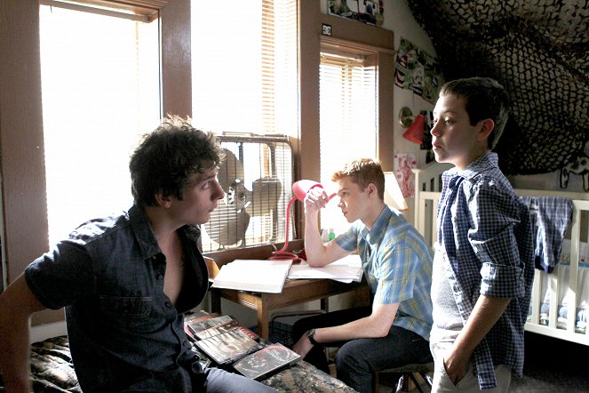 Shameless - Szégyentelenek - A Beautiful Mess - Filmfotók - Jeremy Allen White, Cameron Monaghan, Ethan Cutkosky