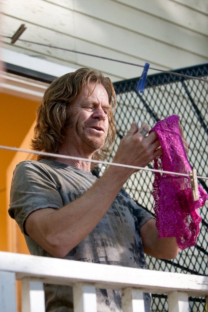 Shameless - Season 2 - I'll Light a Candle for You Every Day - Van film - William H. Macy