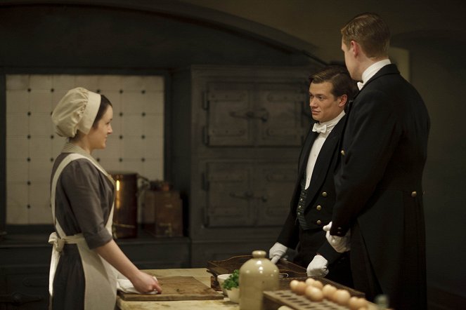 Downton Abbey - Episode 2 - Z filmu - Sophie McShera, Ed Speleers