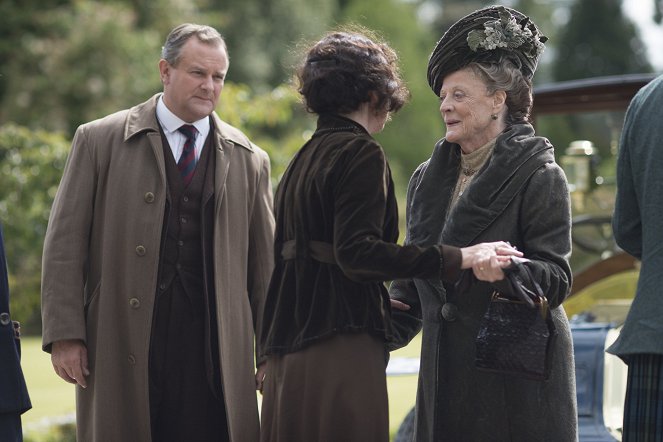 Downton Abbey - Utazás a Skót-felföldre - Filmfotók - Hugh Bonneville, Maggie Smith