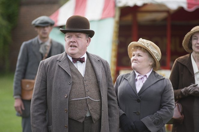 Downton Abbey - A Journey to the Highlands - Photos - Lesley Nicol