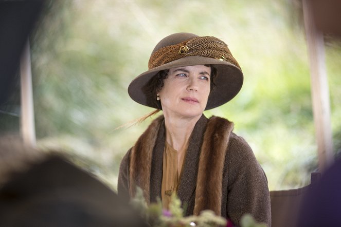 Downton Abbey - Season 3 - Un viaje a las Highlands - De la película - Elizabeth McGovern