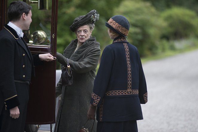 Downton Abbey - Utazás a Skót-felföldre - Filmfotók - Maggie Smith