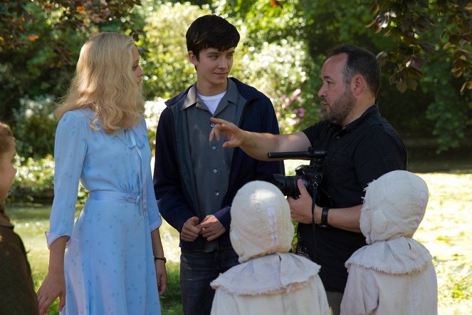 A Casa da Senhora Peregrine para Crianças Peculiares - De filmagens - Ella Purnell, Asa Butterfield