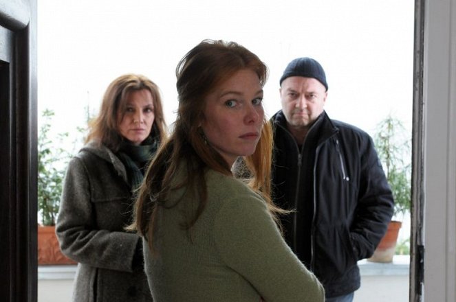 Ein starkes Team - Blutsschwestern - Van film - Maja Maranow, Henny Reents, Florian Martens