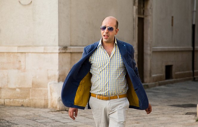 Quo vado? - Film - Checco Zalone