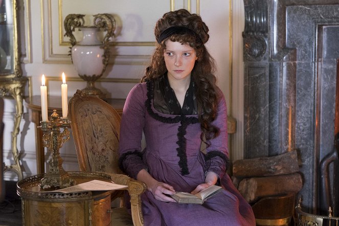 Love & Friendship - Filmfotos - Morfydd Clark