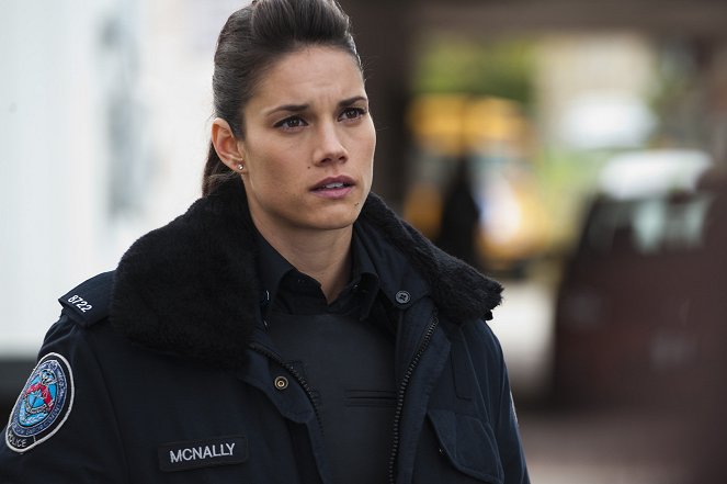 Nowe gliny - Season 4 - Szkielety - Z filmu - Missy Peregrym