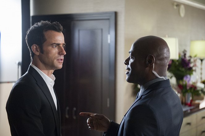 The Leftovers - International Assassin - Photos - Justin Theroux, Paterson Joseph
