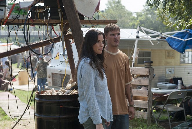 The Leftovers - I Live Here Now - Photos - Liv Tyler, Chris Zylka