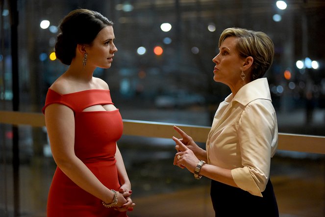 Conviction - Der Deal - Filmfotos - Hayley Atwell, Bess Armstrong