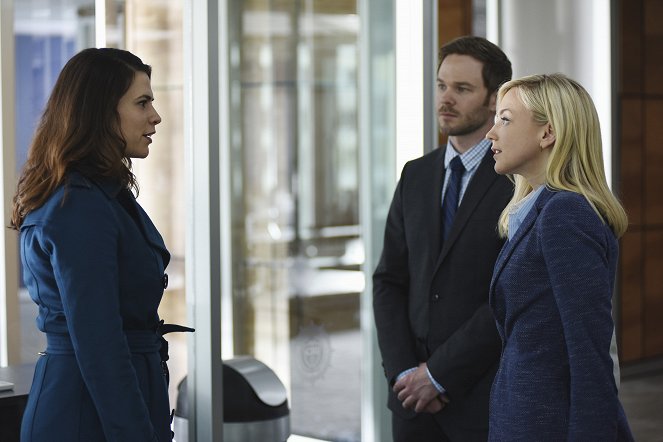 Conviction - Pilot - Photos - Hayley Atwell, Shawn Ashmore, Emily Kinney
