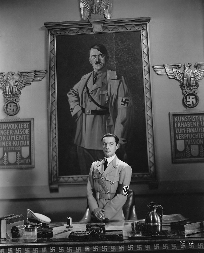 Confessions of a Nazi Spy - Werbefoto - Martin Kosleck