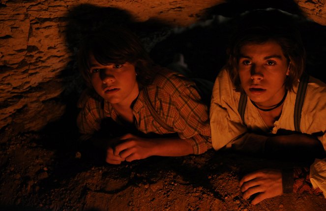 Tom Sawyer & Huckleberry Finn - Kuvat elokuvasta - Joel Courtney, Jake T. Austin