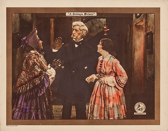 Bunty Pulls the Strings - Lobby Cards - Russell Simpson