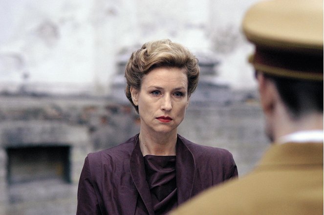 A Queda: Hitler e o Fim do Terceiro Reich - Do filme - Corinna Harfouch