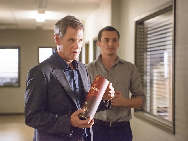 Homeland - From A to B and Back Again - Do filme - Mark Moses, Rupert Friend