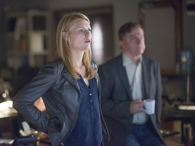 Homeland - From A to B and Back Again - Van film - Claire Danes